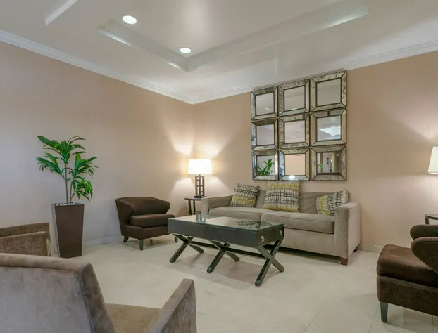 City Express by Marriott Washington, DC Northeast hotel detail image 2