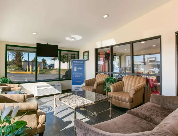 Econo Lodge Frederick I-70 hotel detail image 4