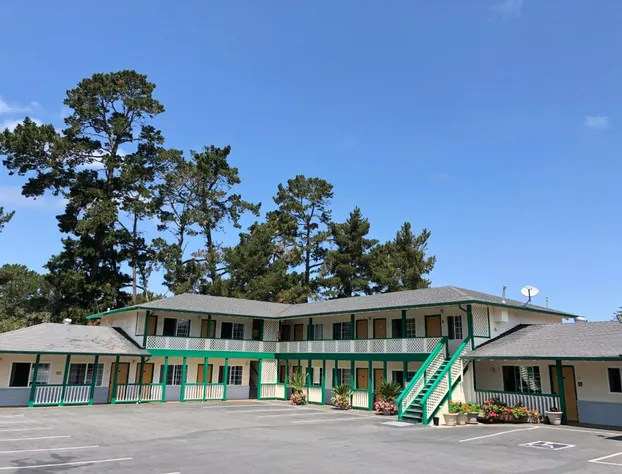 Monterey Pines Inn hotel detail image 3