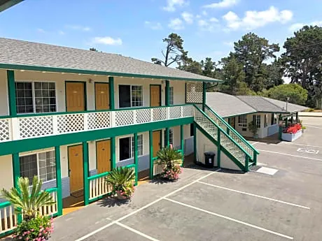 Monterey Pines Inn hotel hero