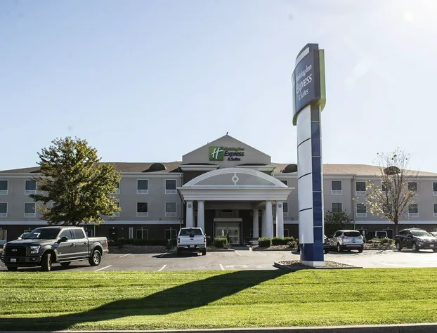 Holiday Inn Express & Suites Sedalia by IHG hotel detail image 3