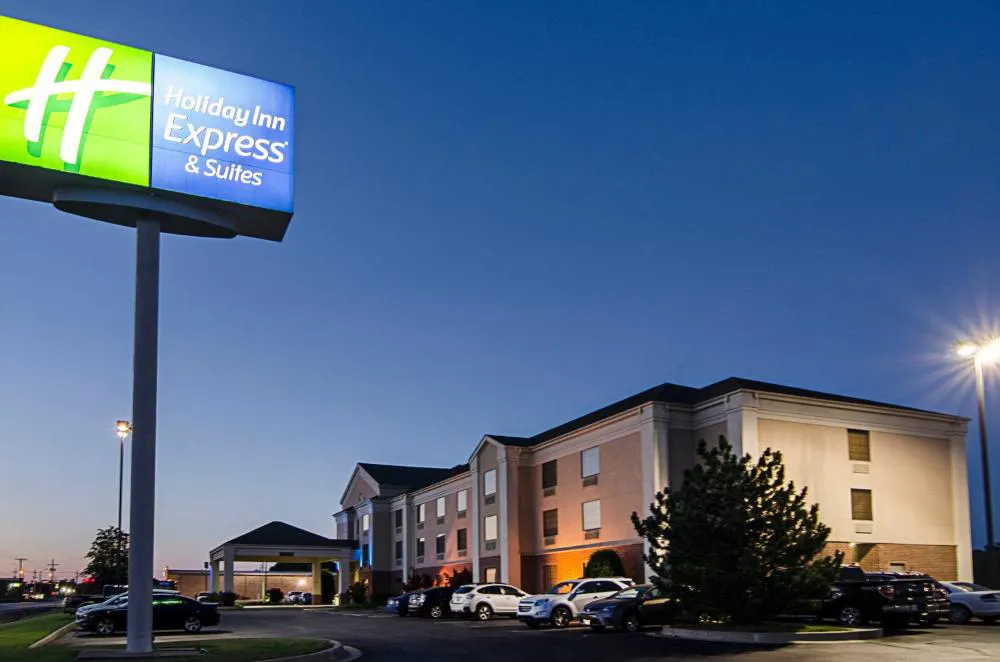 Holiday Inn Express & Suites Vinita by IHG hotel hero