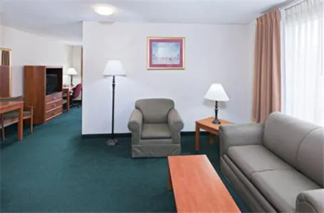 Holiday Inn Express & Suites Vinita by IHG hotel detail image 1