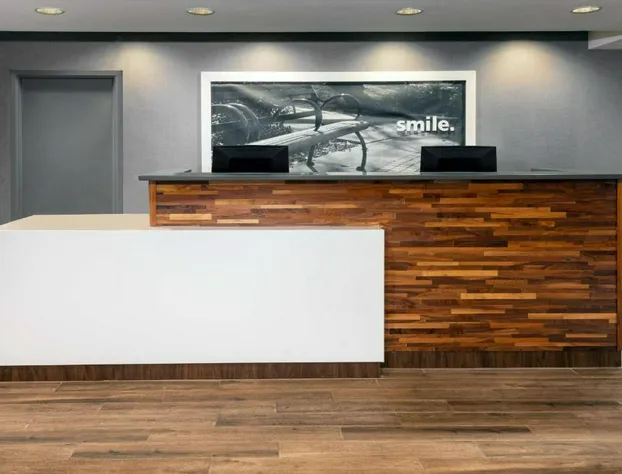 Hampton Inn Petersburg-Southpark Mall hotel detail image 2