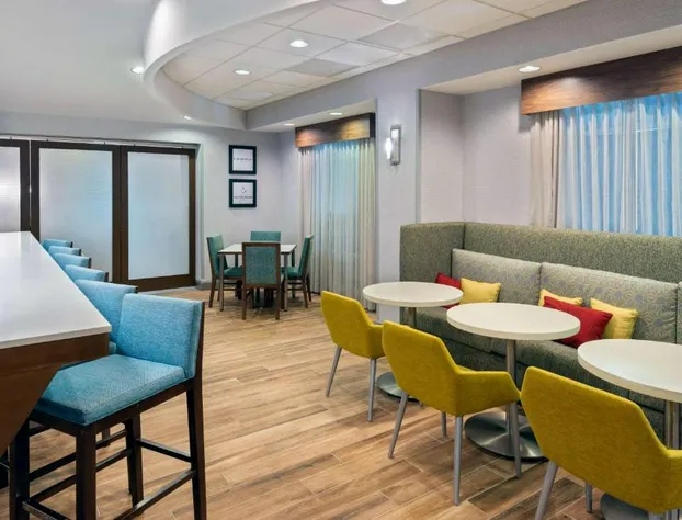 Hampton Inn Petersburg-Southpark Mall hotel detail image 3