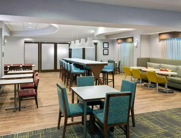 Hampton Inn Petersburg-Southpark Mall hotel detail image 4