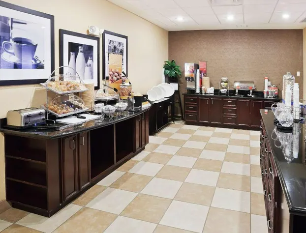 Hampton Inn and Suites Dumas hotel detail image 4