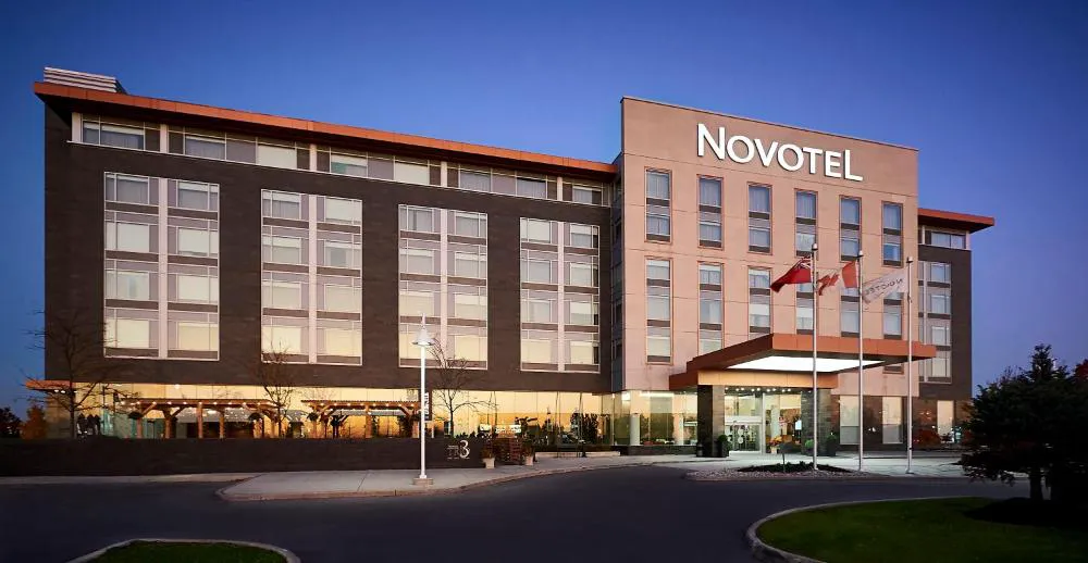 Novotel Toronto Vaughan Centre hotel hero