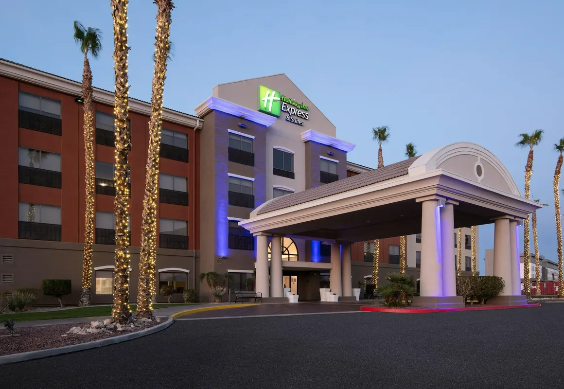 Holiday Inn Express & Suites Yuma by IHG hotel hero