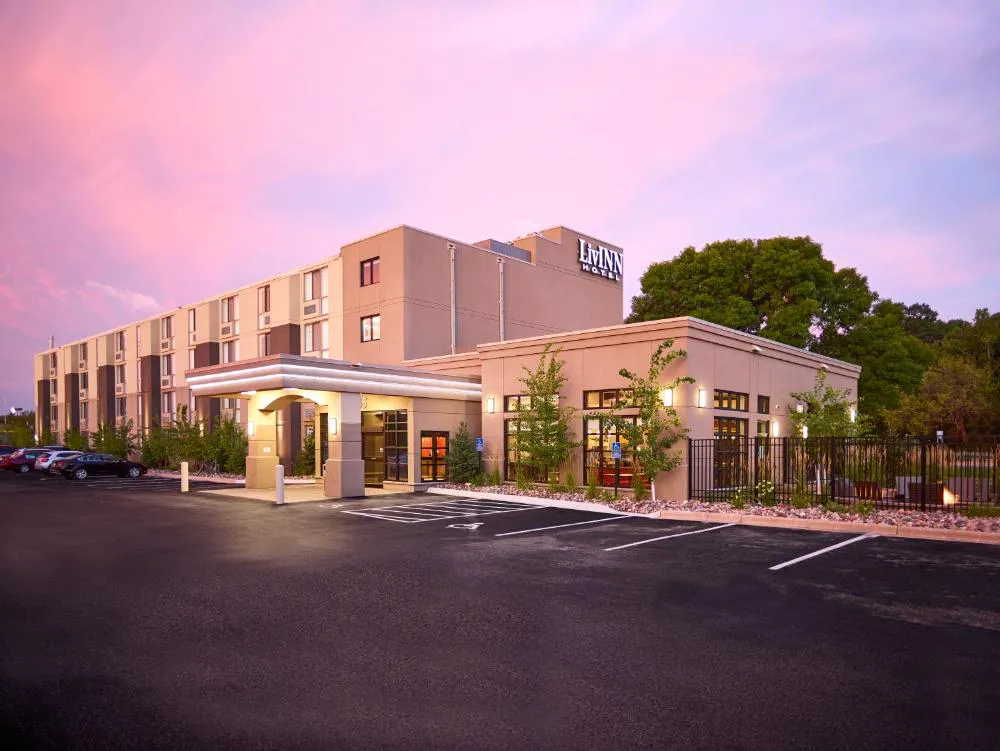 LivINN Hotel St. Paul – I-94 – East 3M Area hotel hero