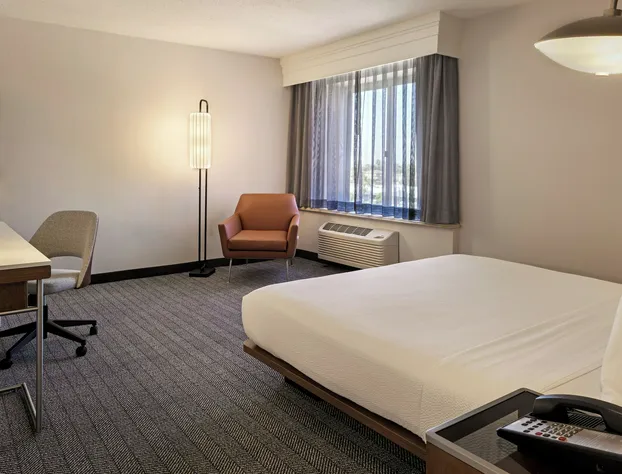 Courtyard by Marriott Baldwin Park hotel detail image 4