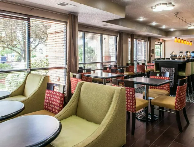 Comfort Inn Blue Ash North hotel detail image 4