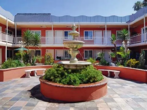 Ramada Los Angeles/Downtown West hotel hero