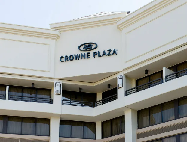 Crowne Plaza Executive Center Baton Rouge by IHG hotel detail image 2