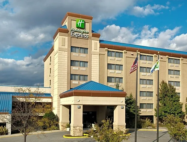 Holiday Inn Express Chicago-Palatine hotel detail image 1