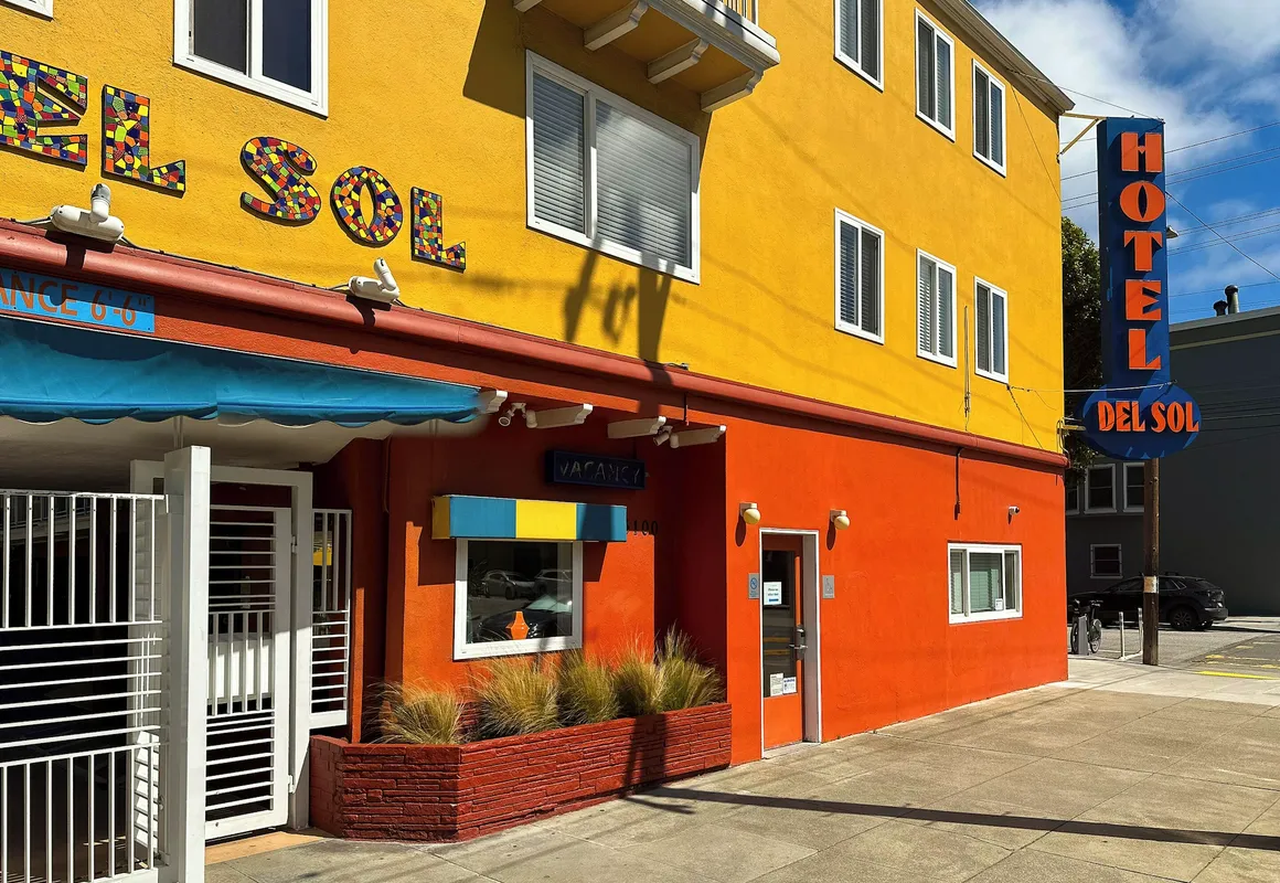 Hotel Del Sol hotel hero