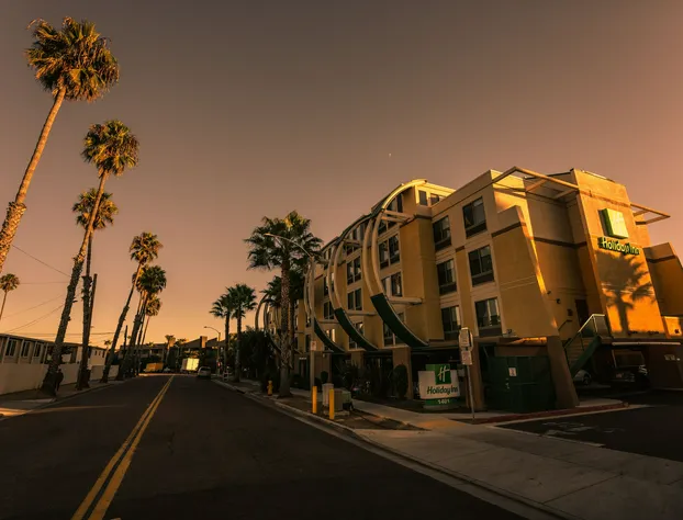 Holiday Inn Oceanside Camp Pendleton Area by IHG hotel detail image 1