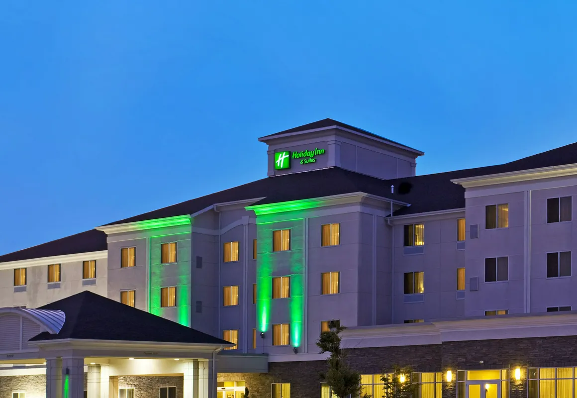 Holiday Inn Bloomington-Airport by IHG hotel hero