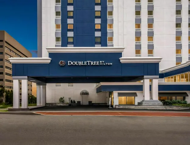 DoubleTree by Hilton Downtown Wilmington - Legal District hotel detail image 1