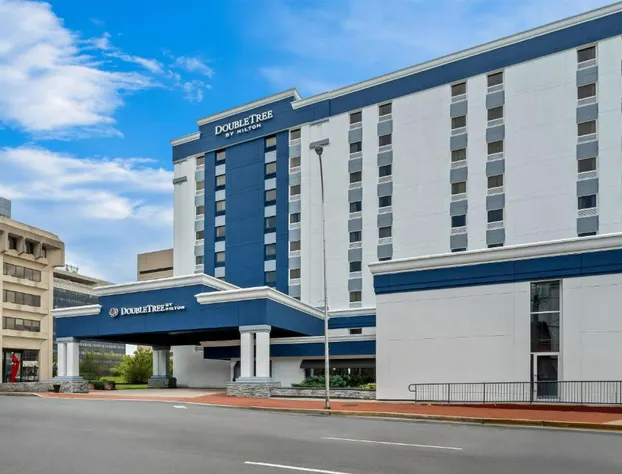 DoubleTree by Hilton Downtown Wilmington - Legal District hotel detail image 1