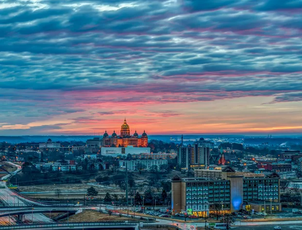 Holiday Inn Downtown - Mercy Area by IHG hotel detail image 4