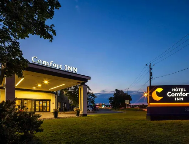 Comfort Inn Montréal Aéroport hotel detail image 1