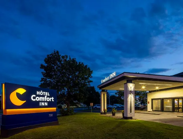 Comfort Inn Montréal Aéroport hotel detail image 2