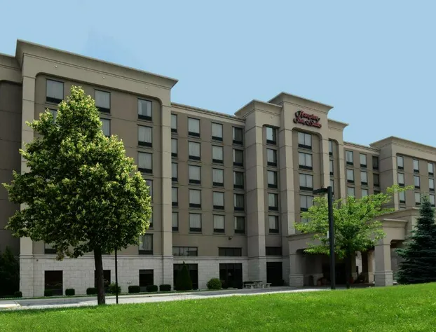 Hampton Inn & Suites by Hilton Windsor hotel detail image 2