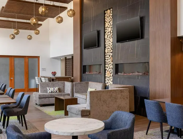 Hampton Inn & Suites by Hilton Windsor hotel detail image 4