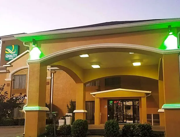 Quality Inn hotel detail image 4