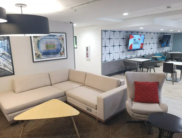 Holiday Inn & Suites Ann Arbor Univ Michigan Area by IHG hotel detail image 2