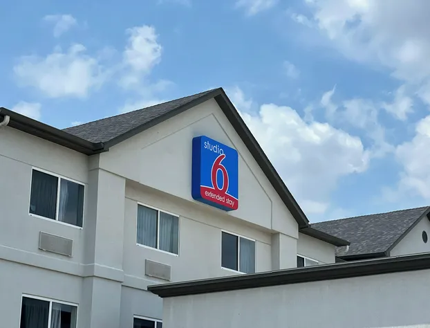 Studio 6 Oklahoma City - Moore/Norman hotel detail image 1