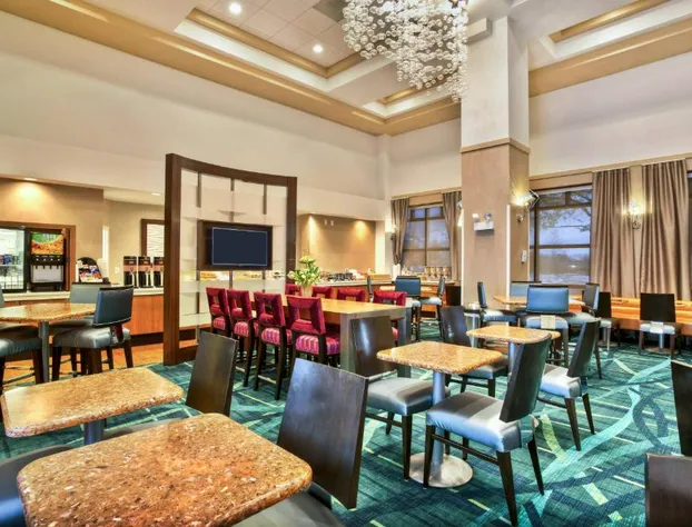 SpringHill Suites by Marriott Chicago Naperville/Warrenville hotel detail image 3