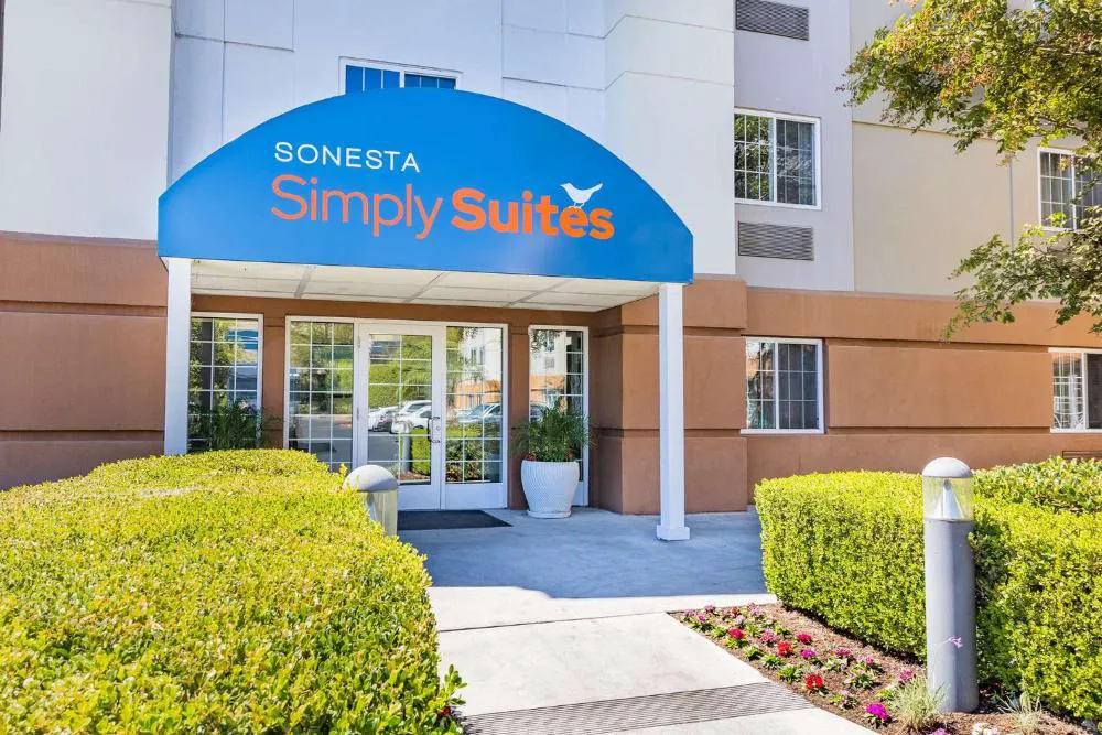 Sonesta Simply Suites Houston Brookhollow hotel hero