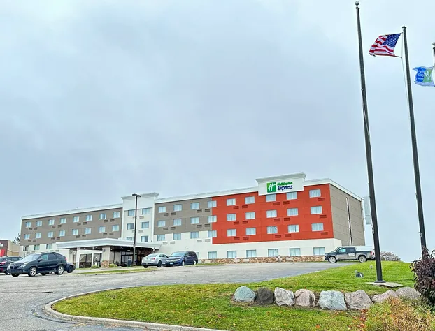 Holiday Inn Express Big Rapids by IHG hotel detail image 1