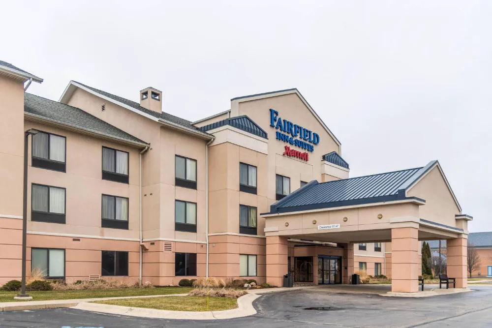 Fairfield Inn and Suites by Marriott Muskegon Norton Shores hotel hero