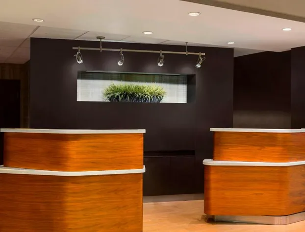 Courtyard Champaign hotel detail image 2