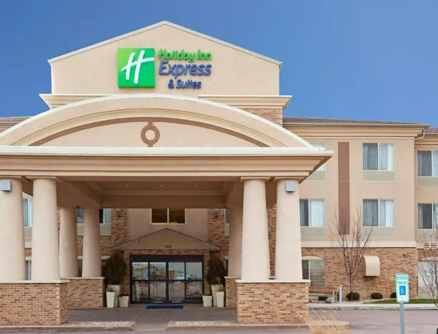 Holiday Inn Express & Suites Brandon by IHG hotel detail image 1