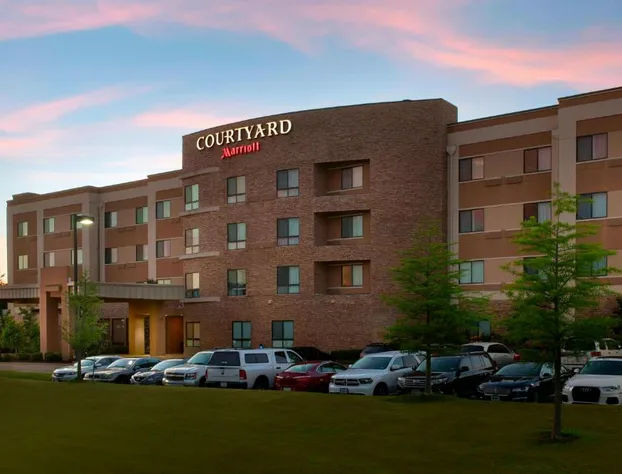 Courtyard Lufkin hotel detail image 1