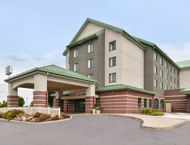 Holiday Inn Express Breezewood by IHG hotel detail image 1