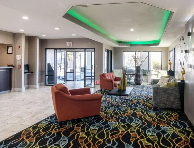 Days Inn by Wyndham Fort Worth North / Fossil Creek hotel detail image 2
