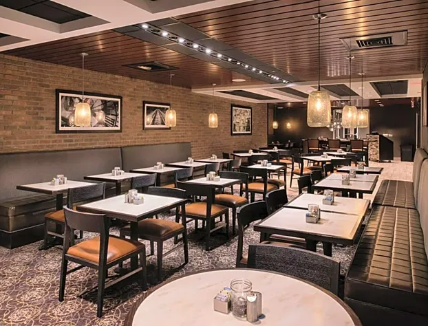 DoubleTree by Hilton Raleigh Crabtree Valley hotel detail image 3