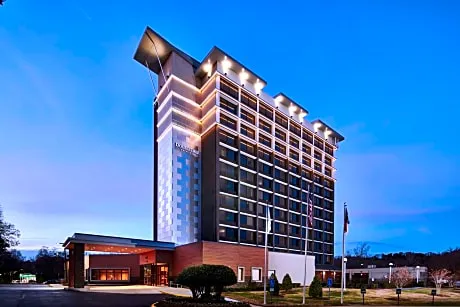 DoubleTree by Hilton Raleigh Crabtree Valley hotel detail image 1