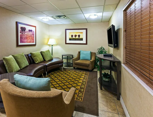 Candlewood Suites Owasso by IHG hotel detail image 3