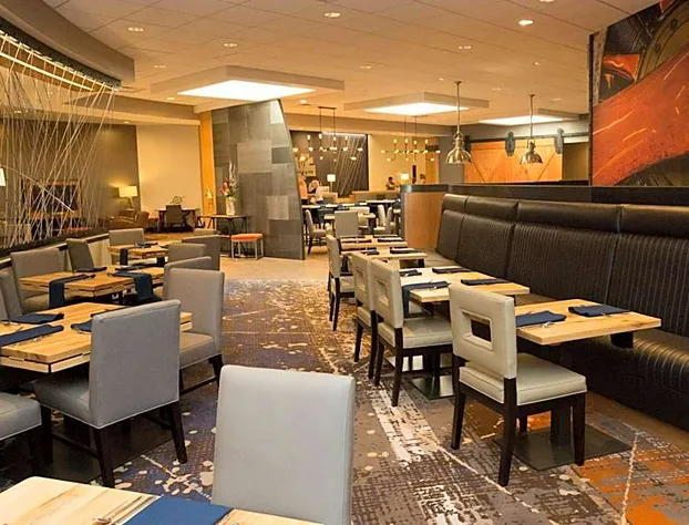 DoubleTree by Hilton Dayton Fairborn hotel detail image 4