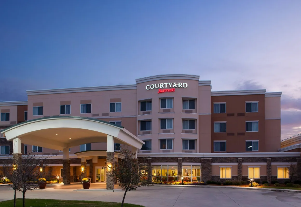 Courtyard Marriott Ankeny hotel hero