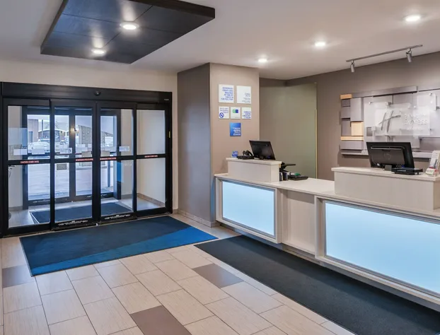 Holiday Inn Express & Suites Sioux Falls At Empire Mall by IHG hotel detail image 4