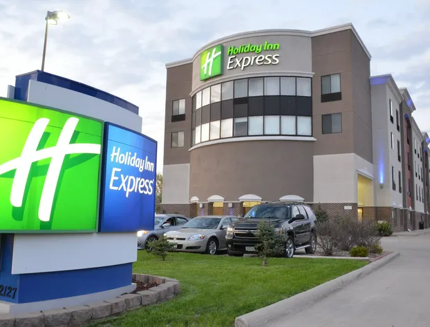 Holiday Inn Express Waterloo Cedar Falls by IHG hotel detail image 1