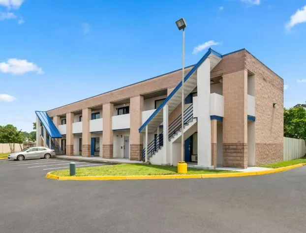 Knights Inn Virginia Beach at Lynnhaven Pkwy hotel detail image 1