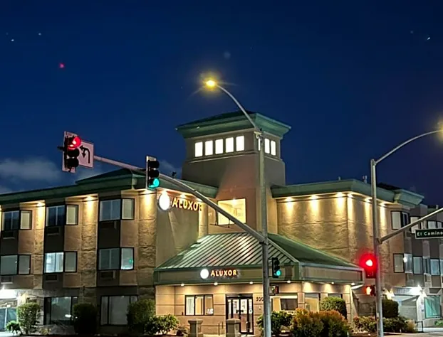 Hotel Aluxor SFO hotel detail image 1